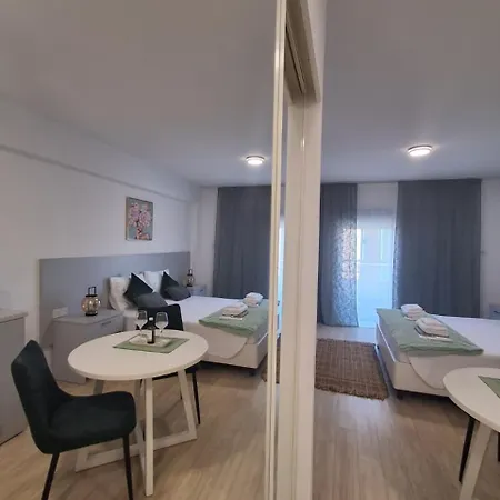 Lazuli Center 161 - 100 M From The Апартаменты