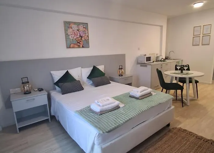 Appartamento Lazuli Center 161 - 100 M From The Larnaca