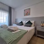 Apartament Lazuli Center 161 - 100 M From The Larnaca