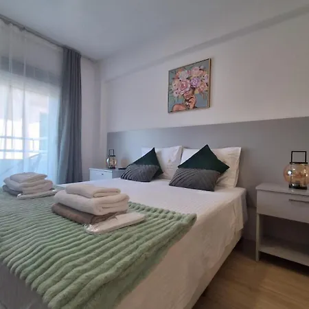 Apartament Lazuli Center 161 - 100 M From The Larnaca