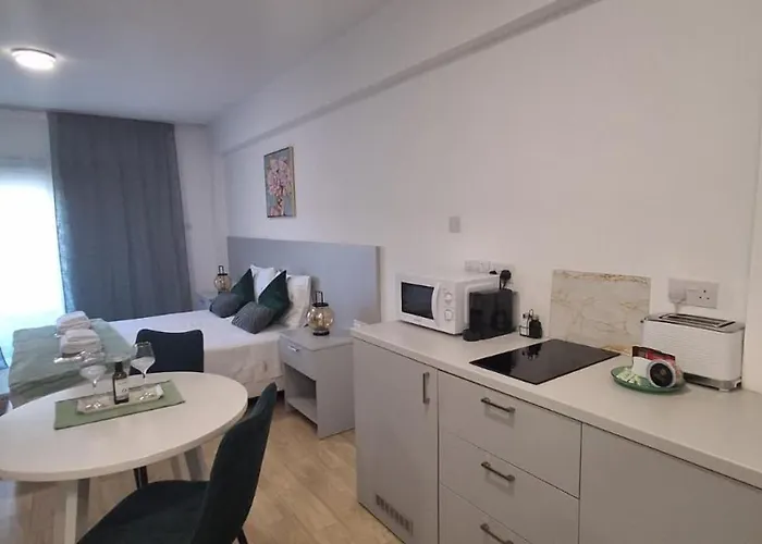 Appartement Lazuli Center 161 - 100 M From The Larnaca