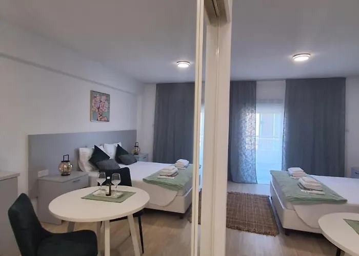 Lazuli Center 161 - 100 M From The Appartement